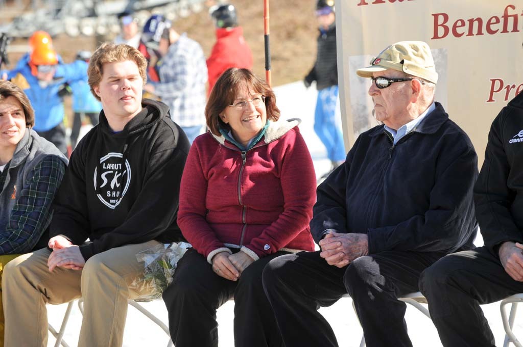 Representative Kuster chats with 10th Mountain veteran John Barton.